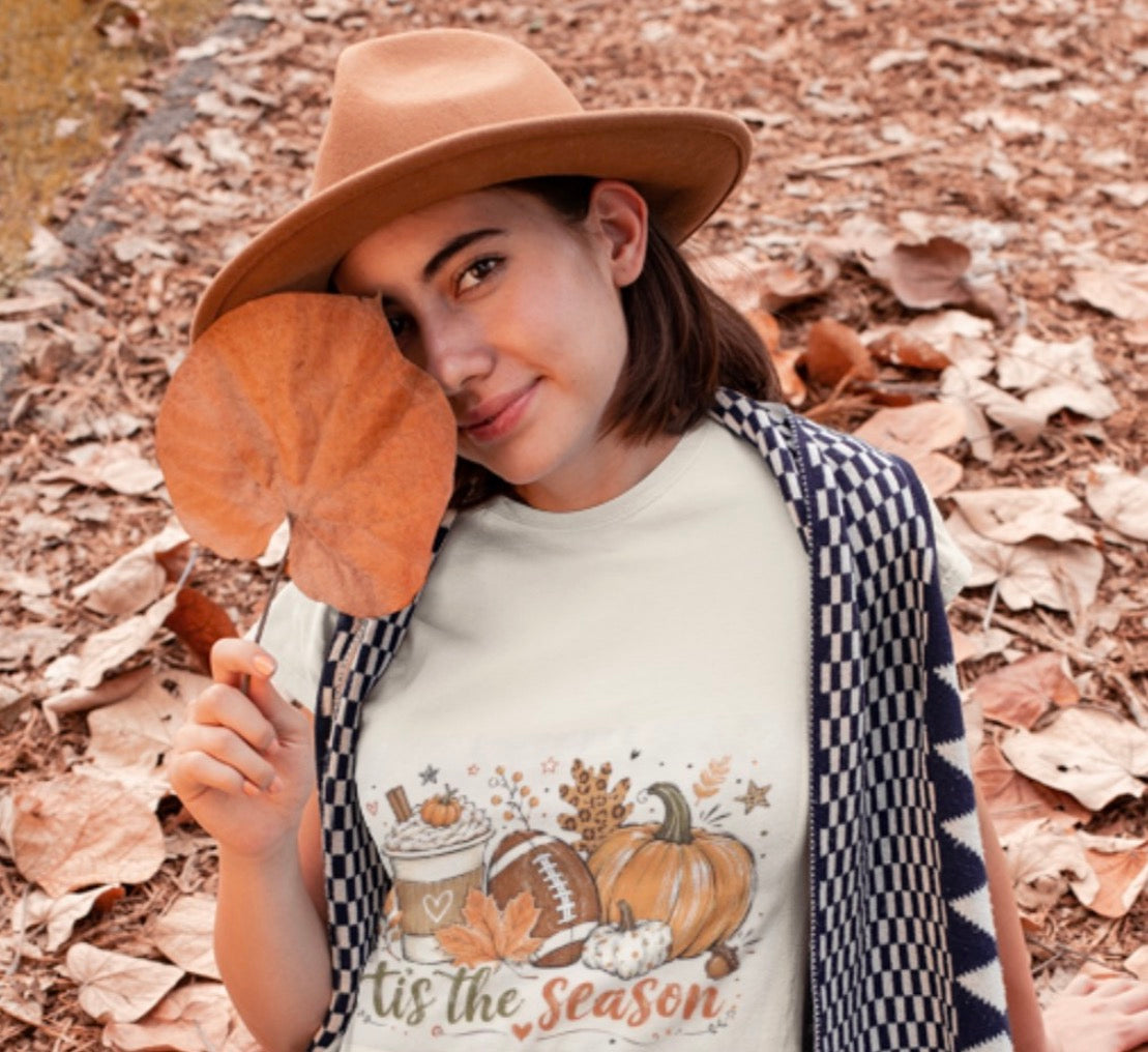 Short Sleeve T-shirt "Tis the Season" (Fall Edition)