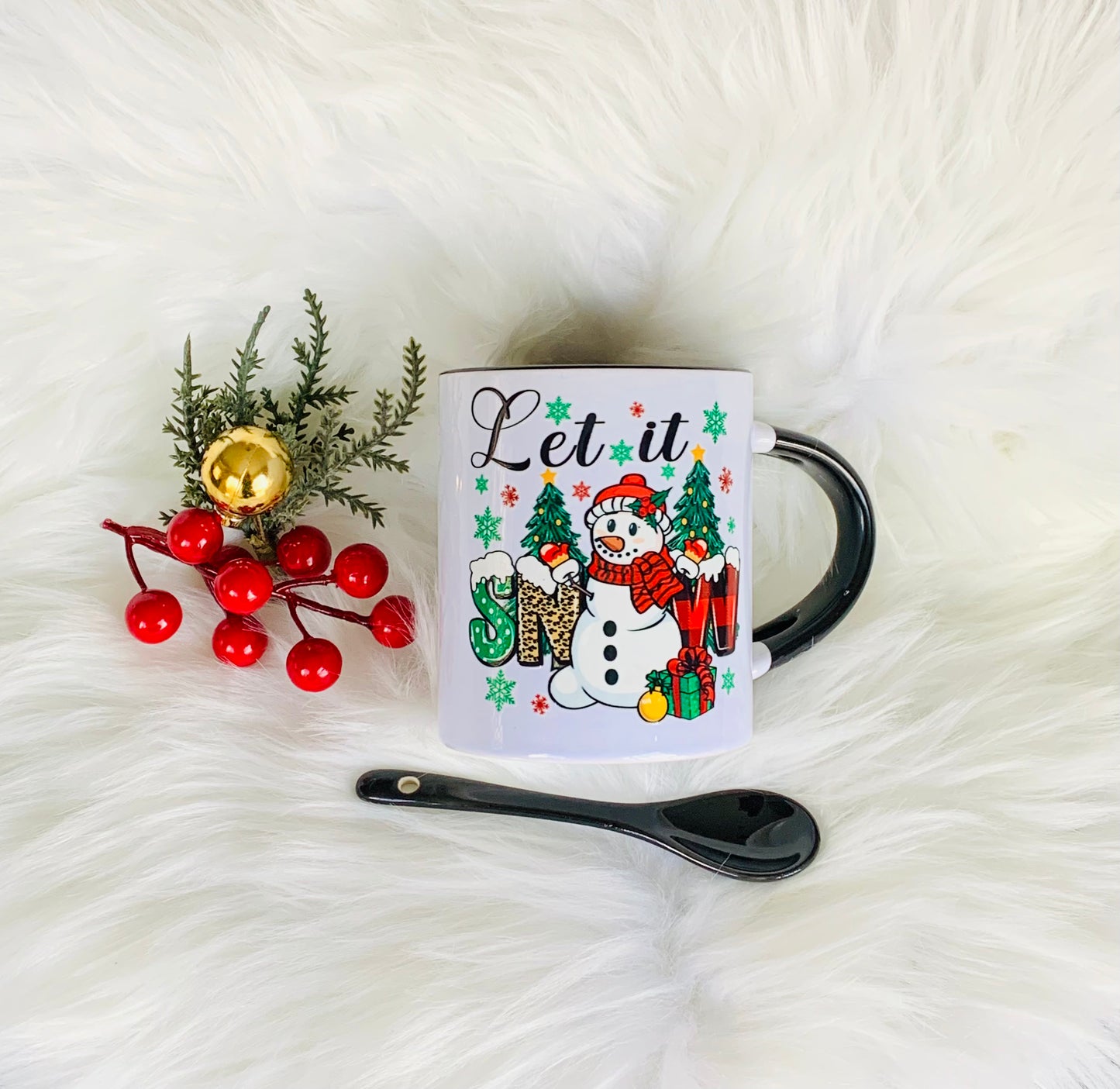 11oz Christmas Mug - Snowman "Let it snow" (Black)