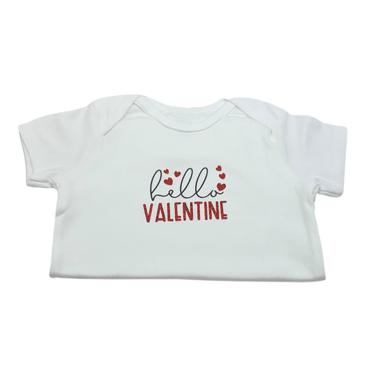 Short sleeve baby bodysuit (White) - Hello Valentine